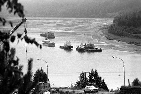 22-Доставка грузов по реке Лене для строительства БАМА Иркутская область 1974 РИА 2861969_preview_wm.jpg