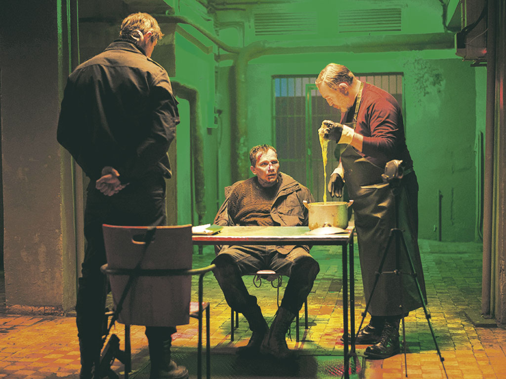 Кадр из фильма про город, которого нет