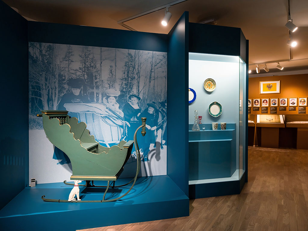 Музей-заповедник «Коломенское» представляет первый совместный выставочный проект с музеем-заповедником «Петергоф».