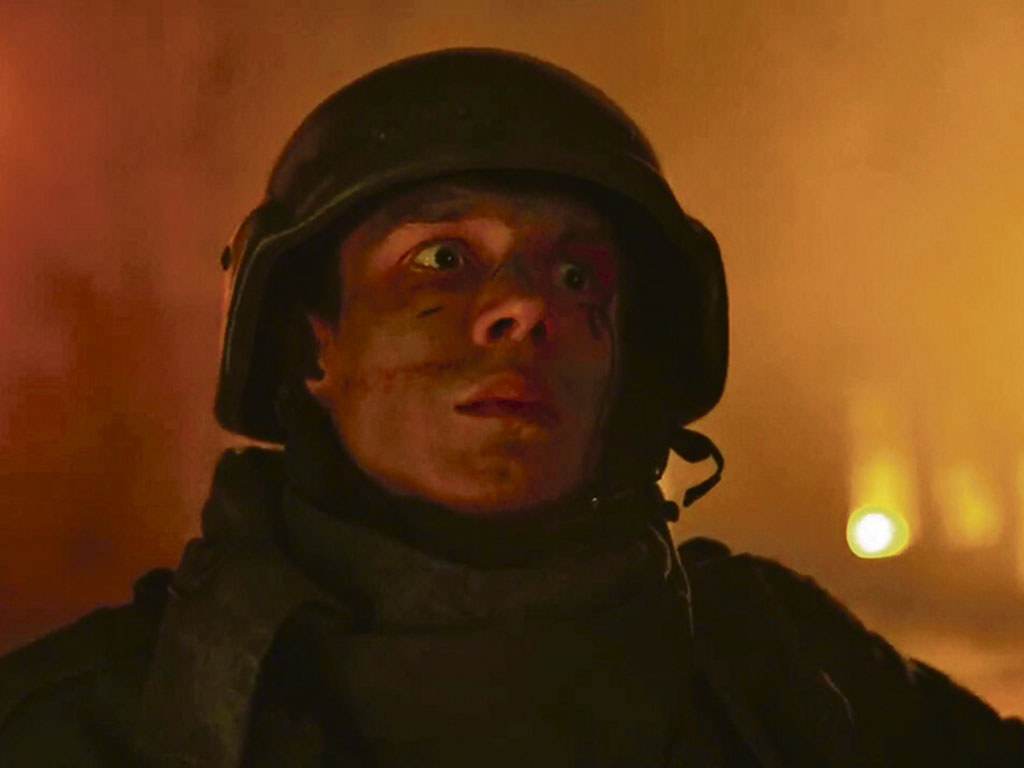 В главной роли Глеб Калюжный