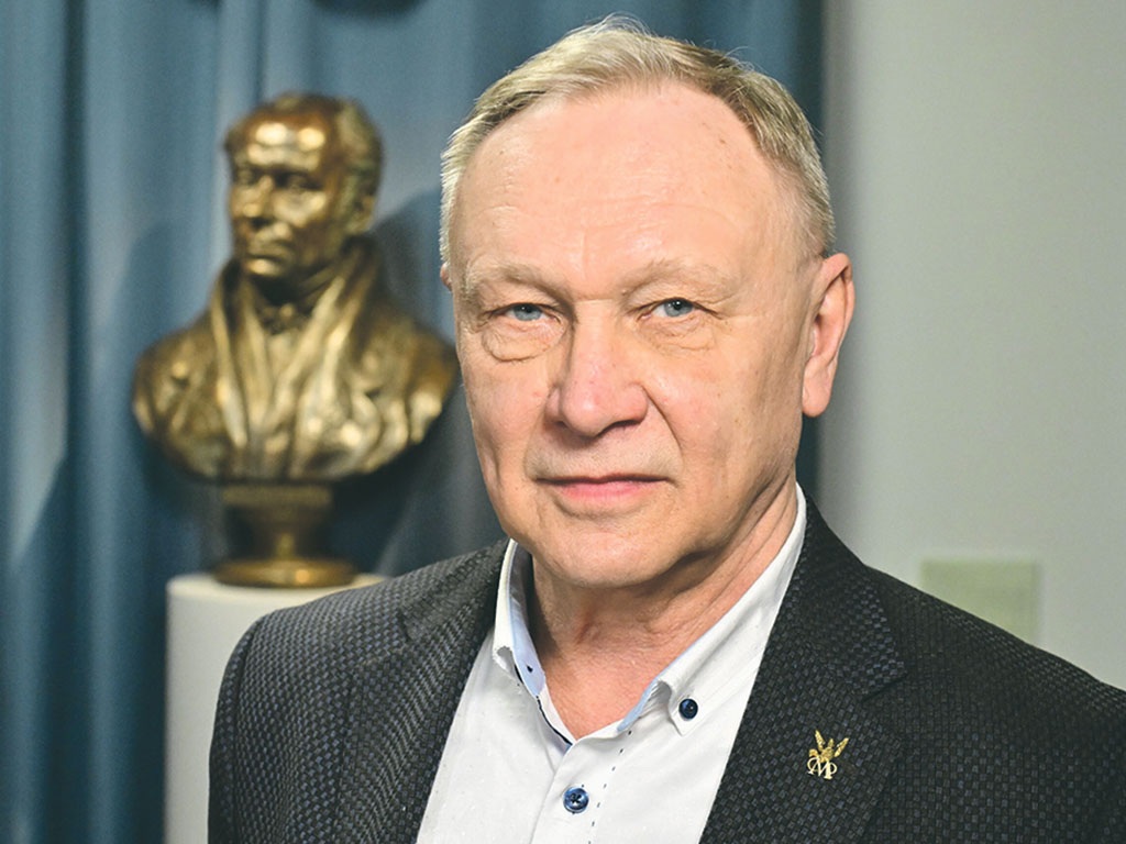 Директор государственного музея А.С. Пушкина на Пречистенке – Евгений Богатырев