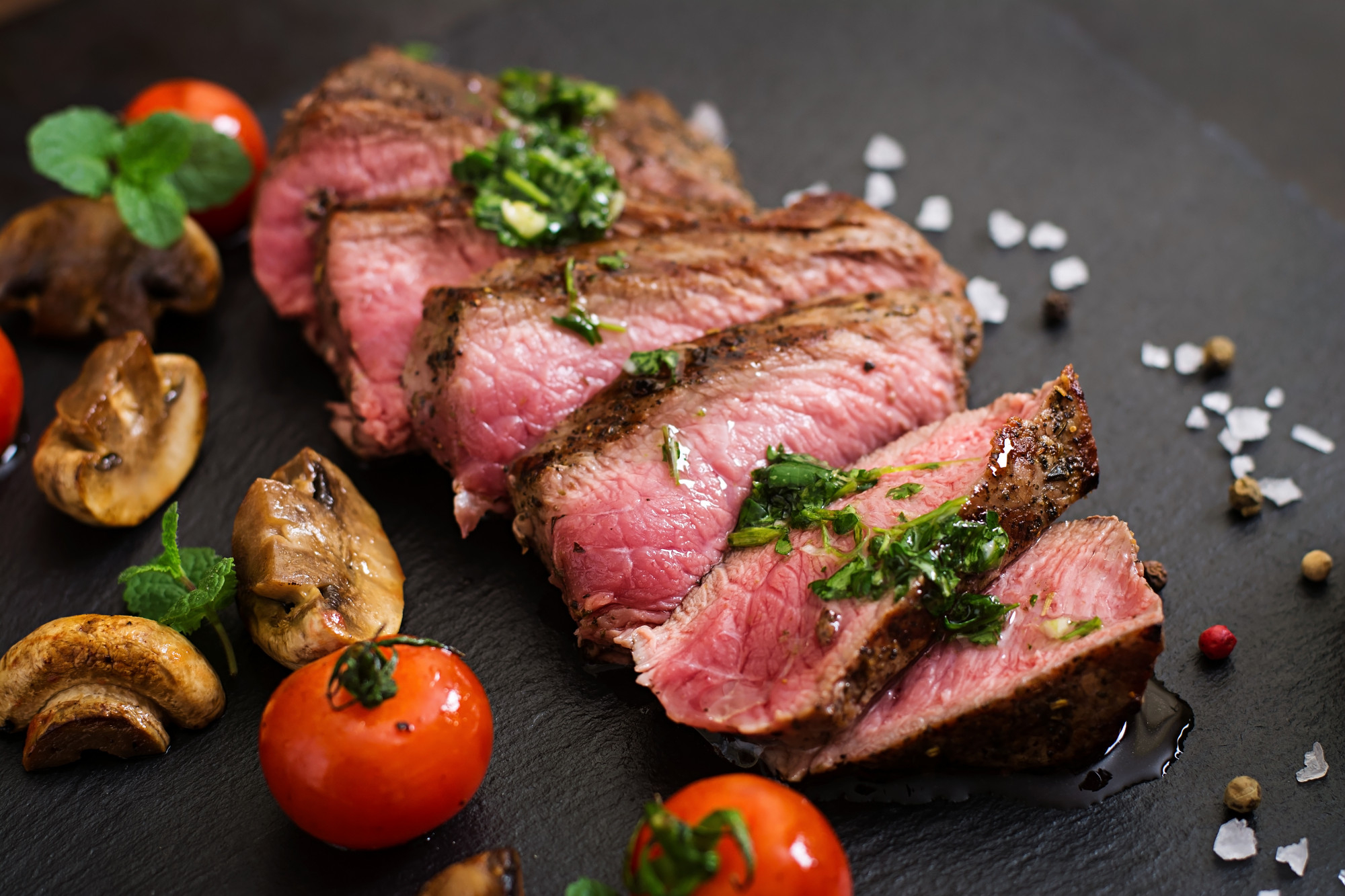 вкуснейший нарезанный стейк