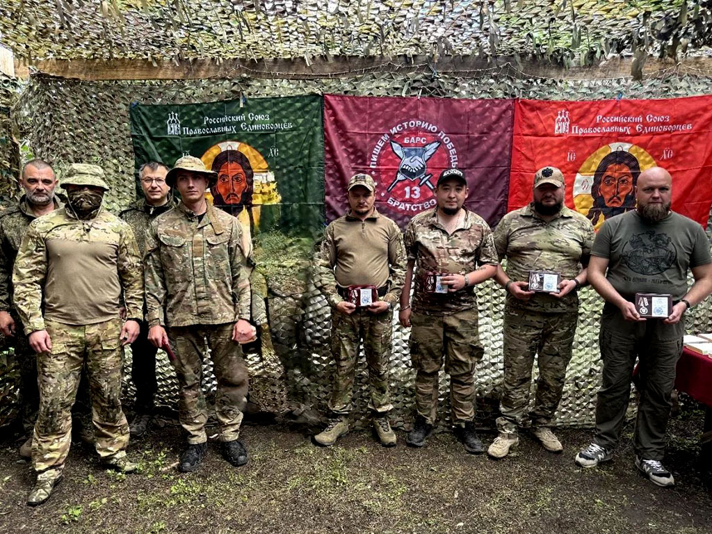 Бойцы добровольческого батальона «БАРС 13» получили заслуженные награды за выполнение боевых задач на Константиновском направлении