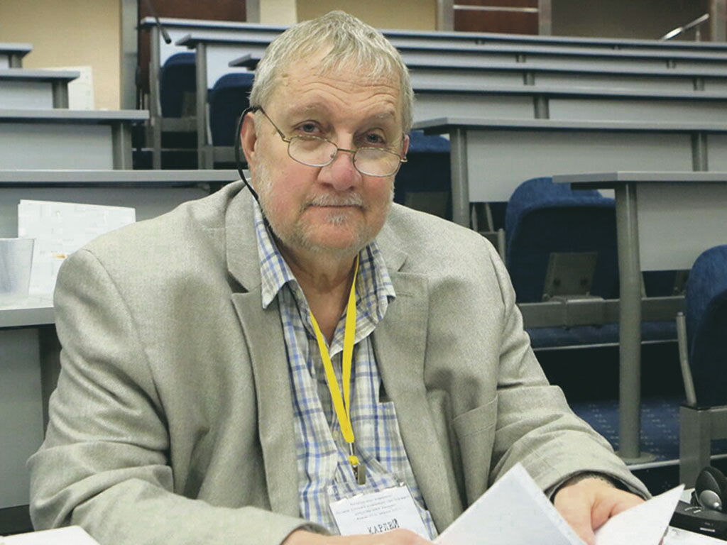 Майкл Карлей