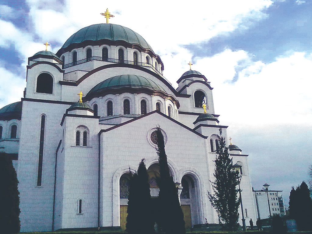 Храм Святого Саввы – главный православный храм на Балканах. Последний кубик мозаики в его убранство вложил наш президент В.В. Путин во время своего визита в марте 2018 года