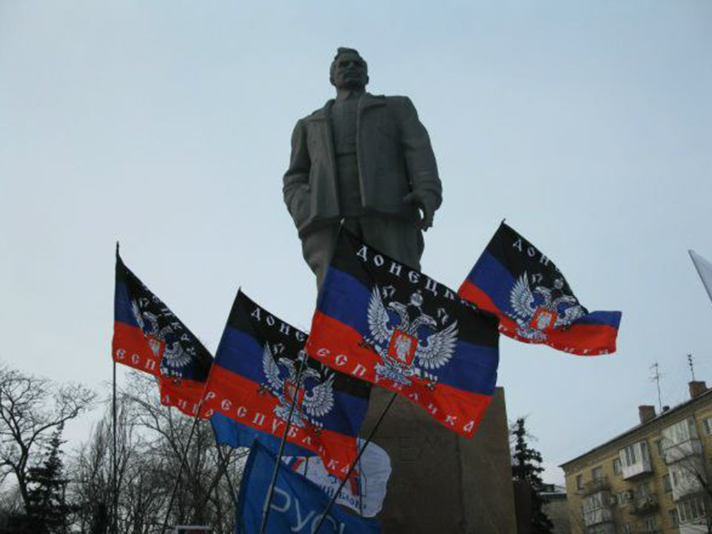 Встречаемся у памятника