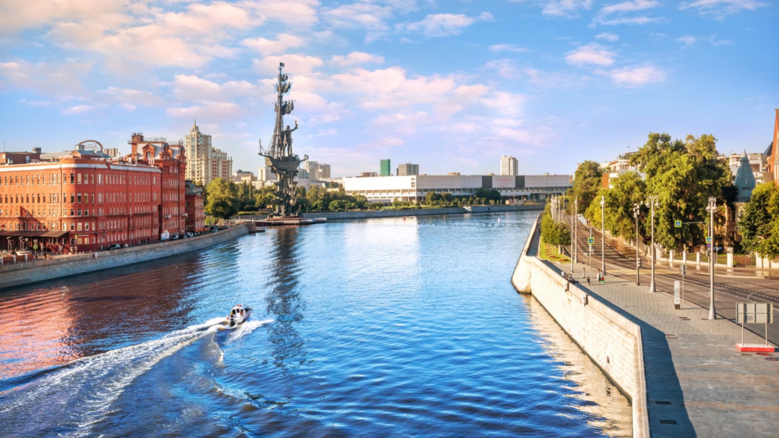 москва летом