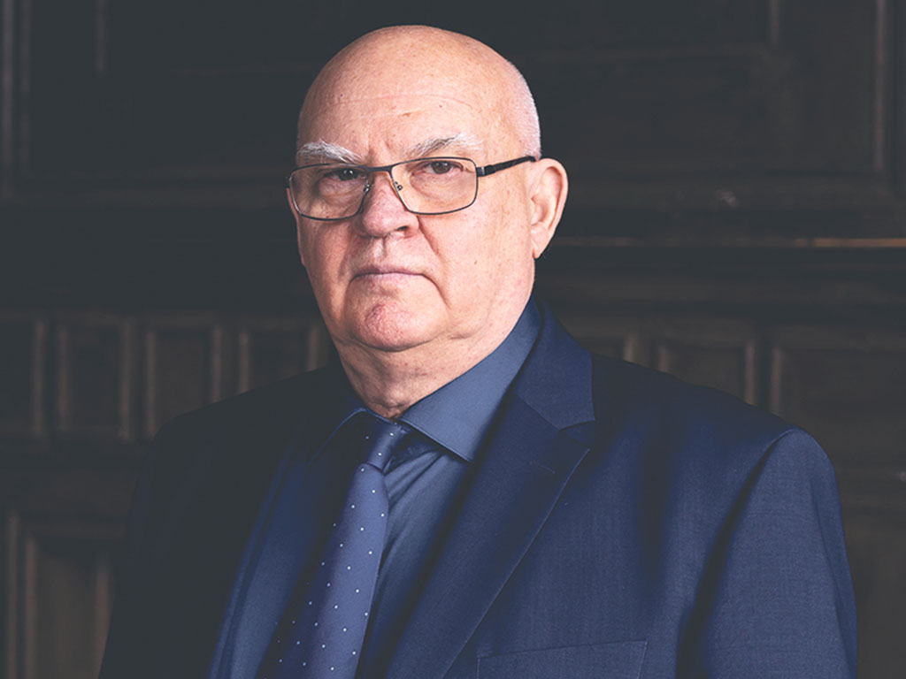 Александр Лапин