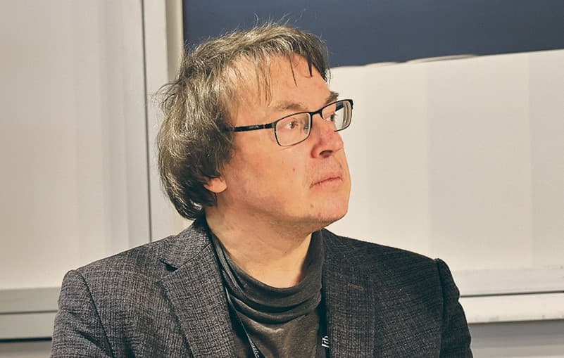 Дмитрий Воденников на дискуссии «Образ мира и человека в поэзии XXI века...»