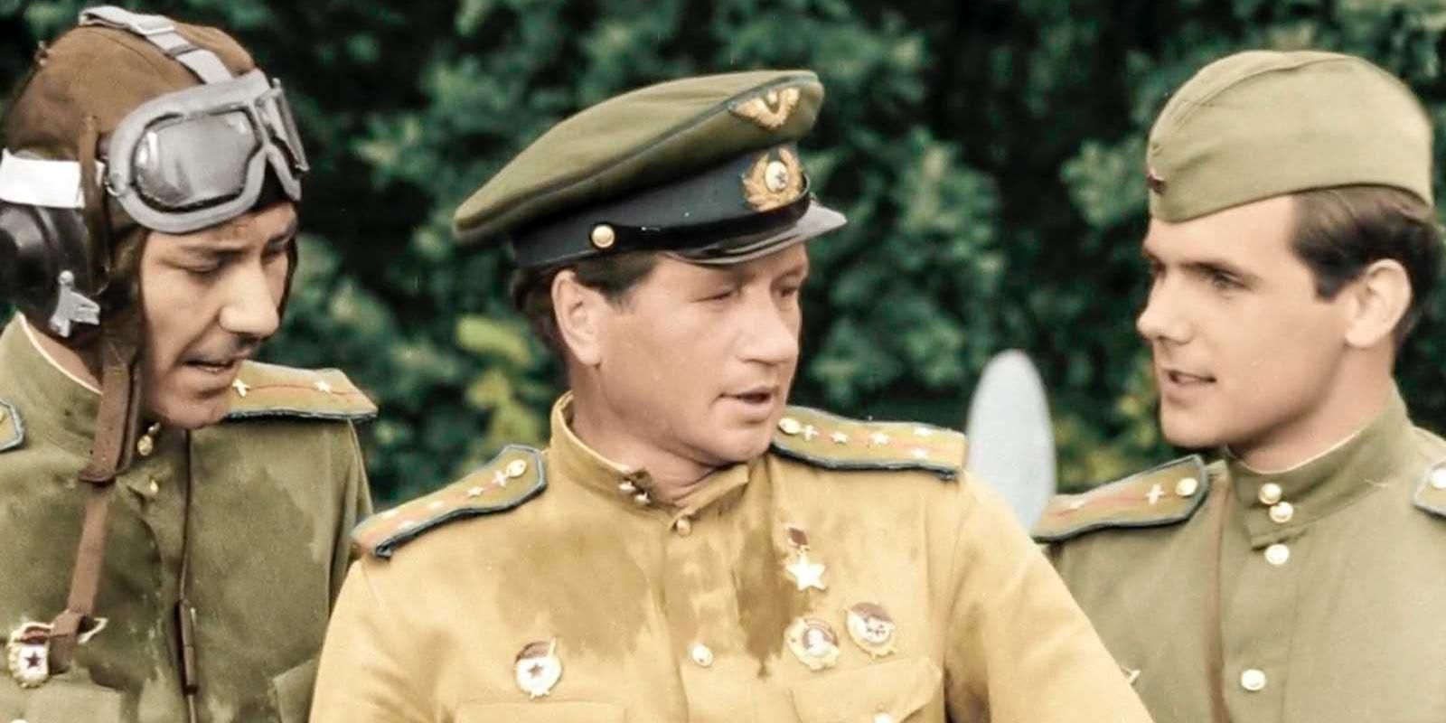Кадр из фильма «В бой идут одни старики»
