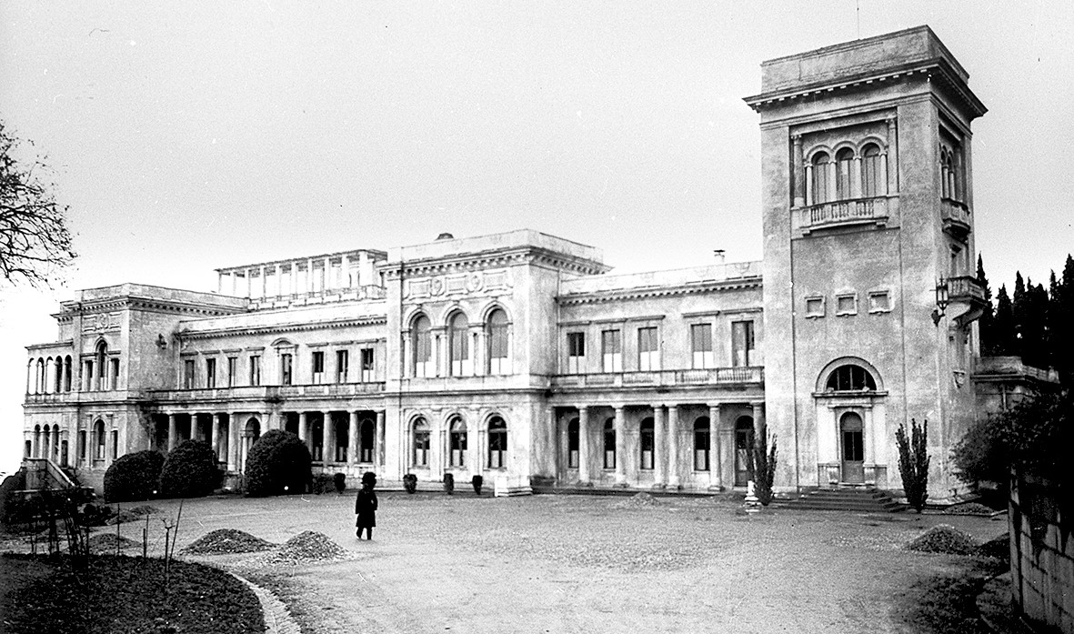 Ливадийский дворец в Крыму, 2 февраля 1945 года / РИА НОВОСТИ