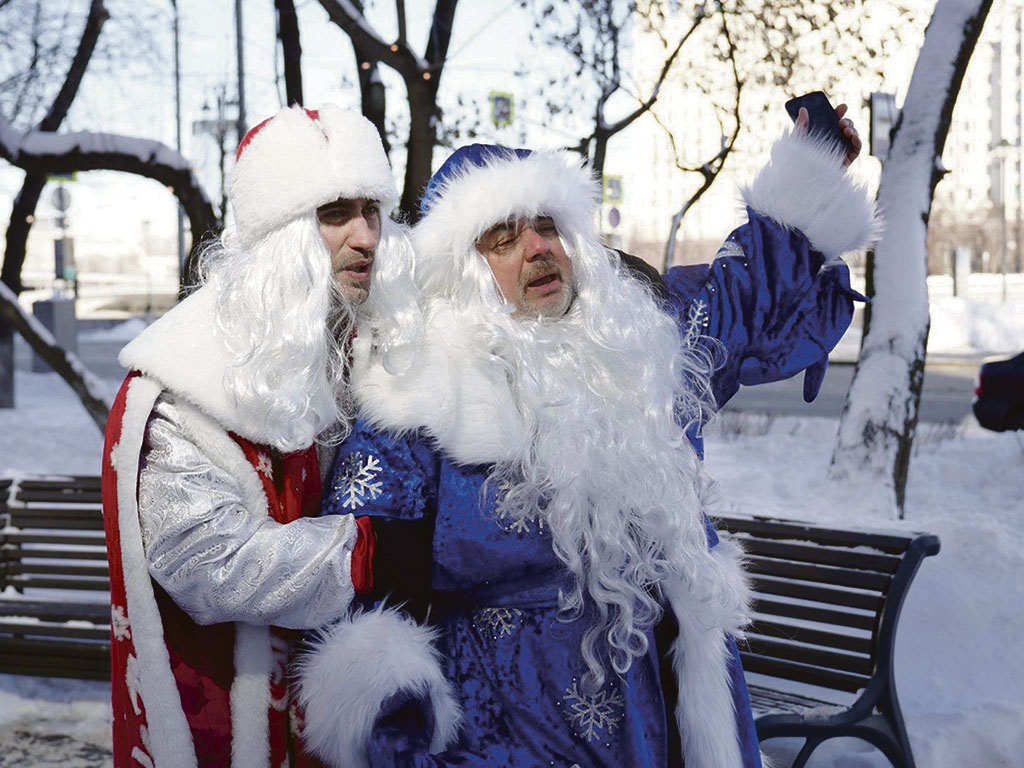 Дедушки Морозы  (Дмитрий Чеботарёв  и Андрей Леонов)