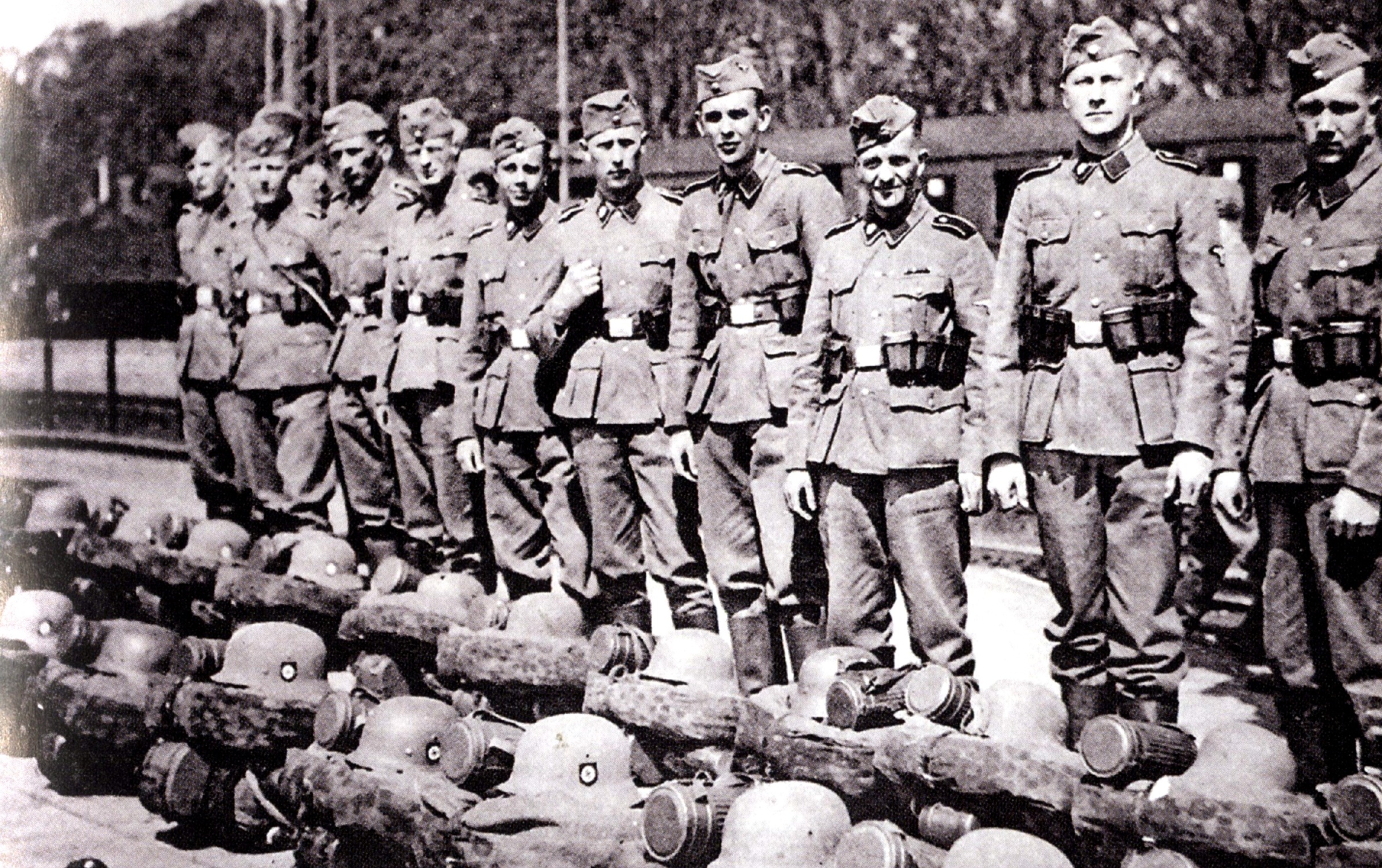 Финские добровольцы СС в Германии получили немецкую форму. Май 1941 года
