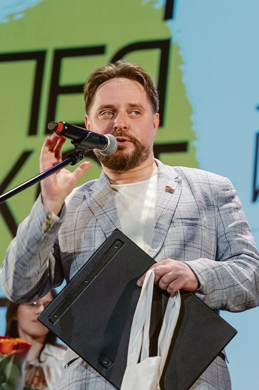 Александр Антипов