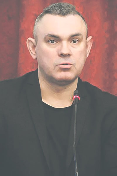Арутюнов