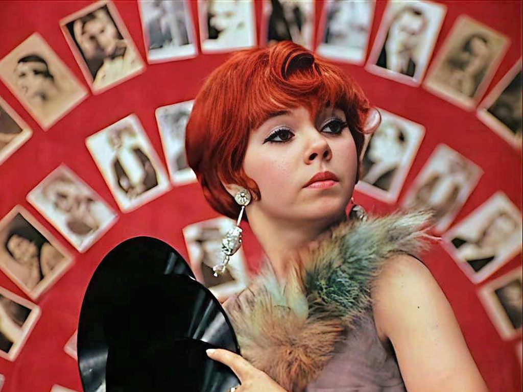 Кадр из фильма «12 стульев» (1971). В роли Эллочки — Наталья Воробьёва.
