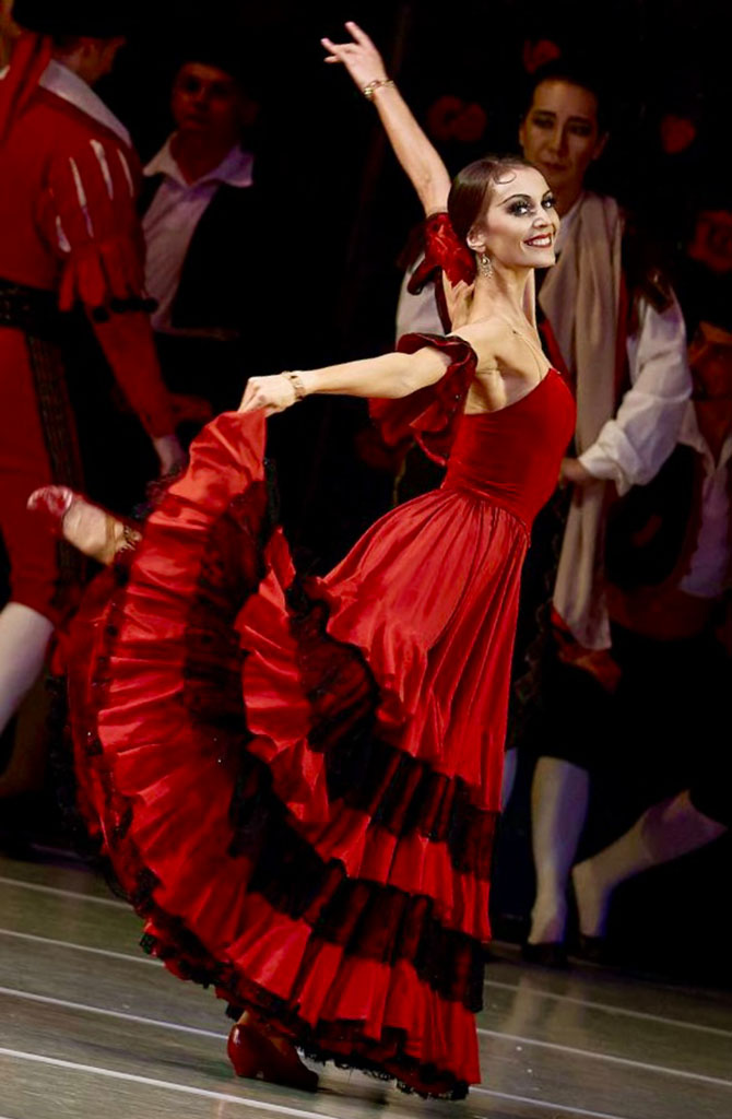 Леа Томассон