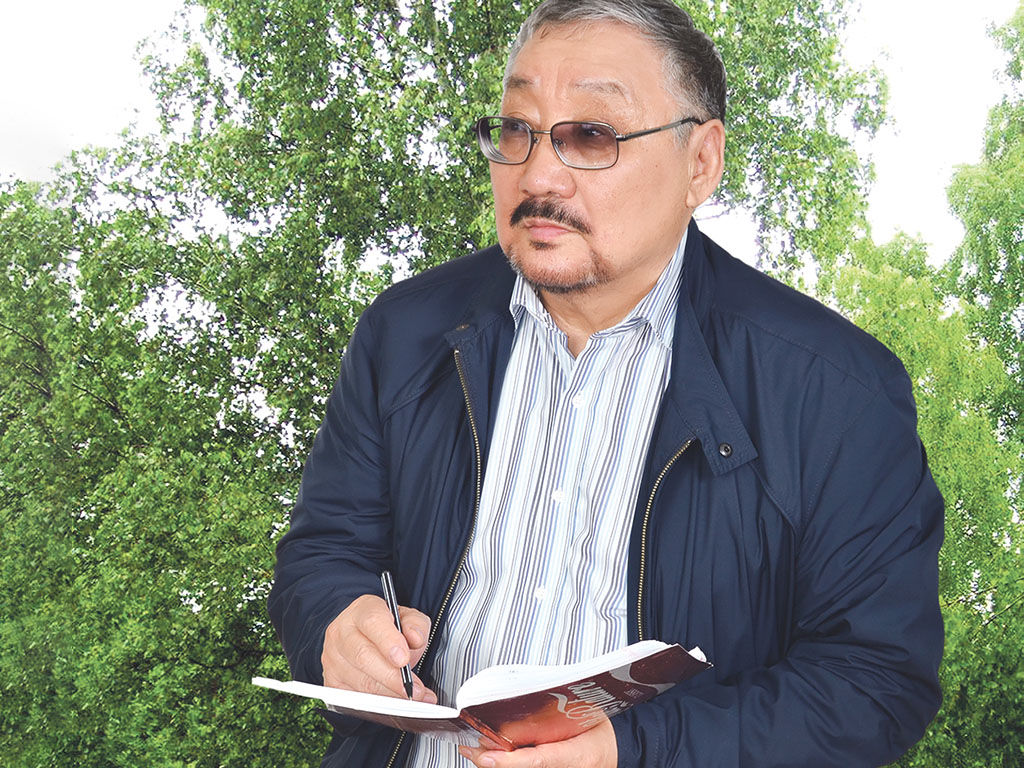 Михаил Иванов