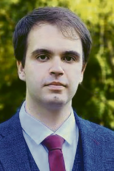 Алексей Иванов