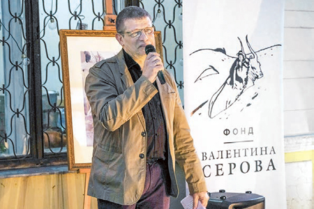 Директор ГМИРЛИ имени В.И. Даля Дмитрий Бак на торжественном открытии выставки