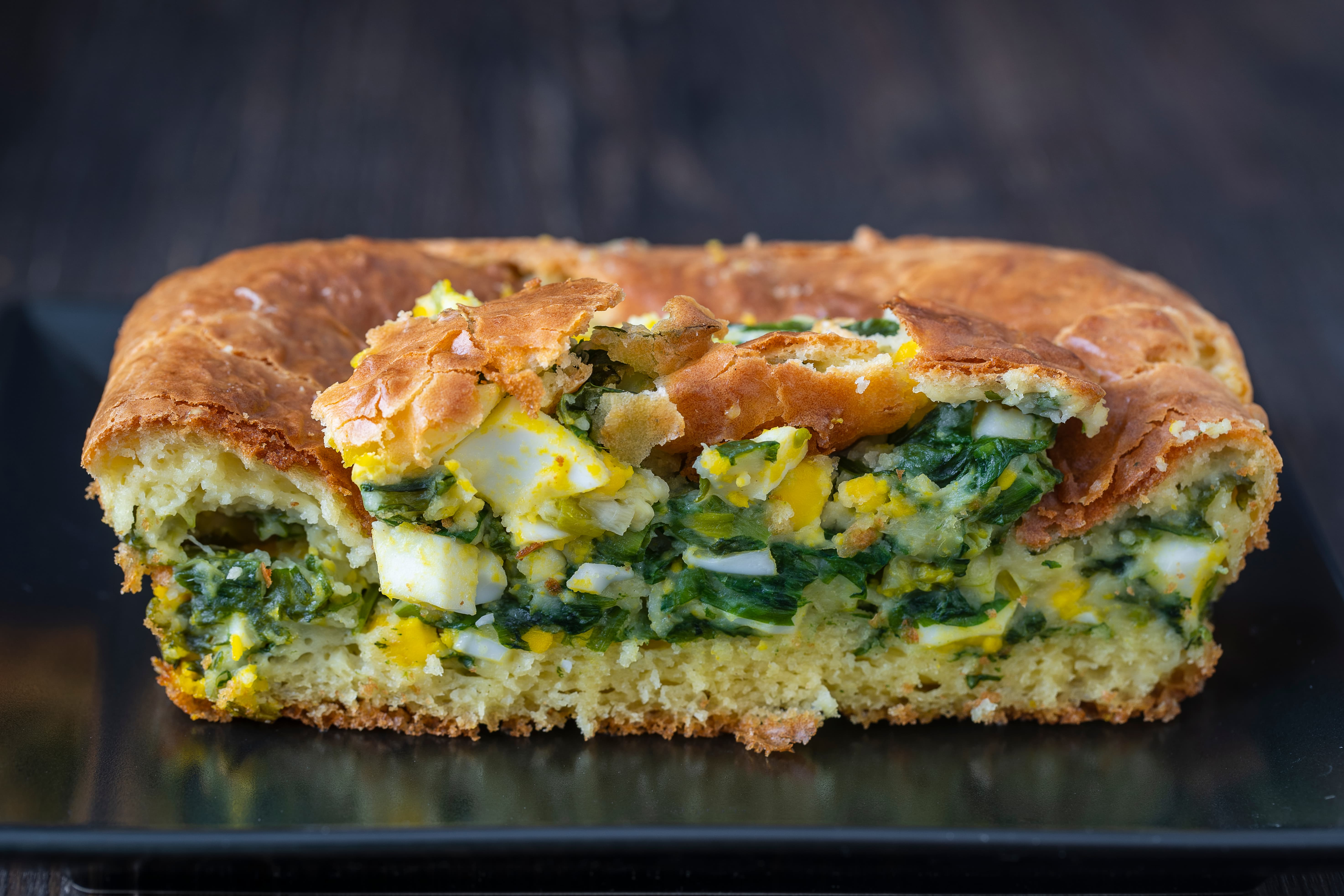 порог с яйцом и луком
