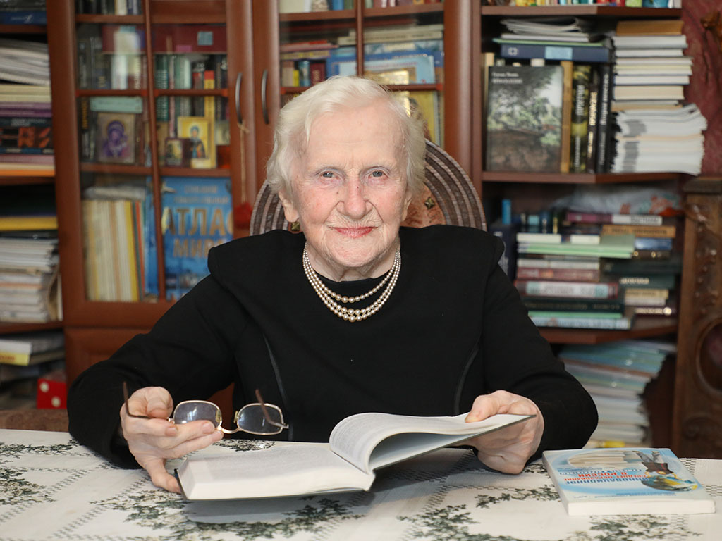 12 января 2026 года на 101 году ушла из жизни Почетный профессор Санкт-Петербургского Гуманитарного университета профсоюзов, Заслуженный деятель науки РФ, доктор педагогических наук Евгения Павловна Тонконогая.