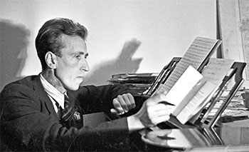 Дмитрий Кабалевский за работой, 1 мая 1941 года