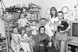 Новая семья для Ксюши; фото: Владимир КУЗЬМИН 