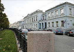 Рождественский бульвар, д. 12;  Фёдор ЕВГЕНЬЕВ