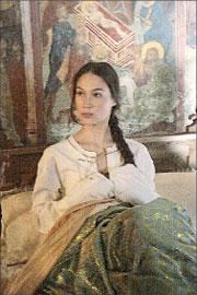 В картине о временах Ивана Грозного роль боярской дочери Елены Морозовой сыграла актриса Виктория Райкова