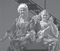 Екатерина II - Нина Шамбер, принцесса Фике - Мария Виненкова; ФОТО: Виталий ПУСТОВАЛОВ
