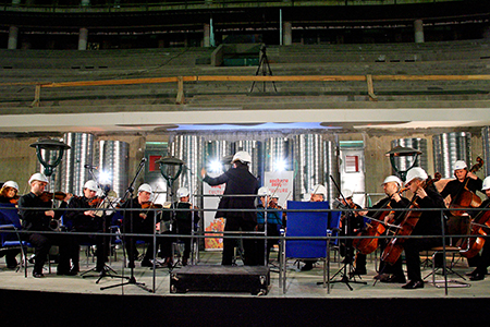 Концерт на одной из олимпийских строек (2012 г.)