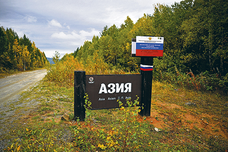 sputnik-6666885-preview.jpg sputnik-6666885-preview.jpg